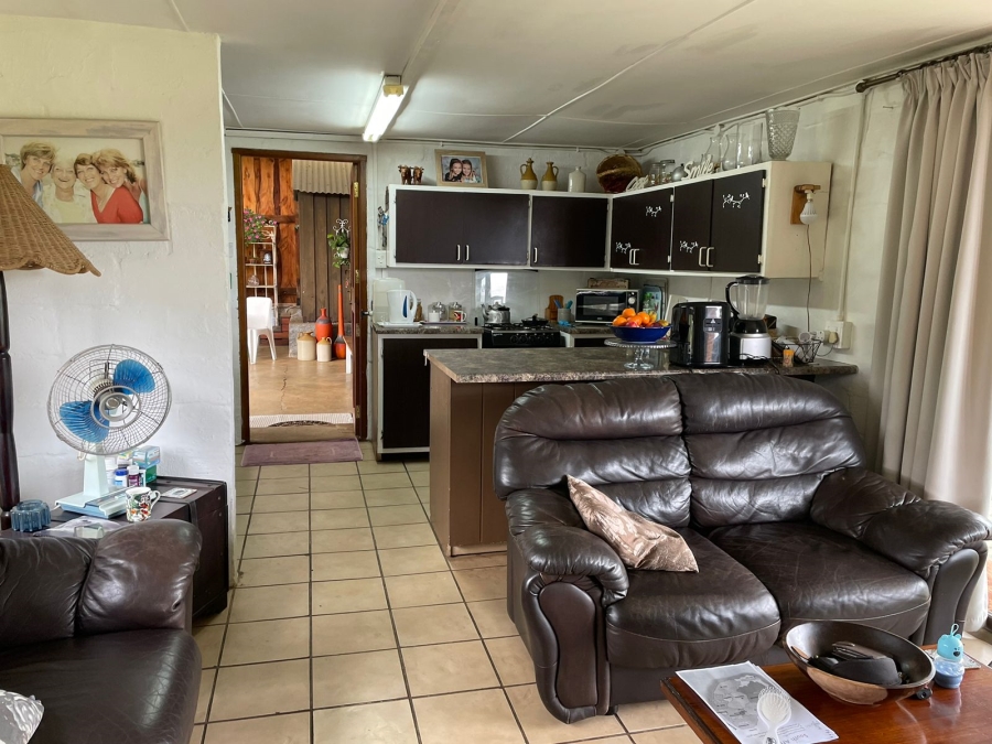 2 Bedroom Property for Sale in Bathurst Eastern Cape
